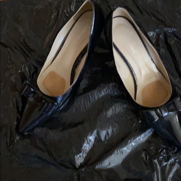 Heels - Picture 2 of 4